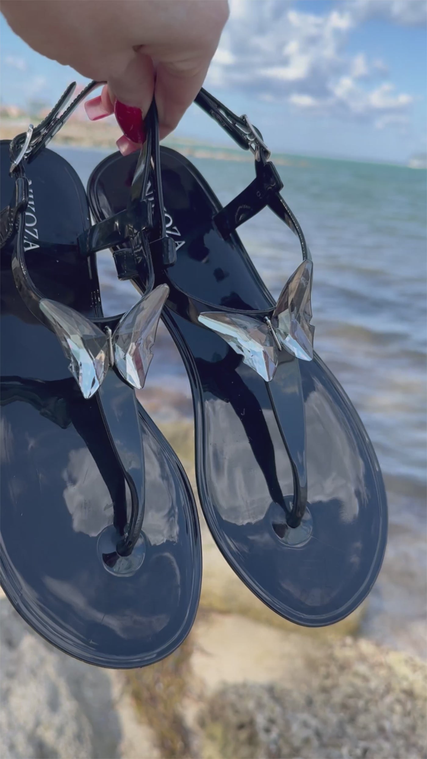 ALIANA Black Gel Beach Sandals